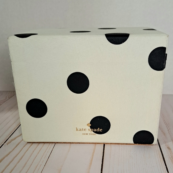 Kate Spade Deco Dot Recipe Box - Picture 2 of 9